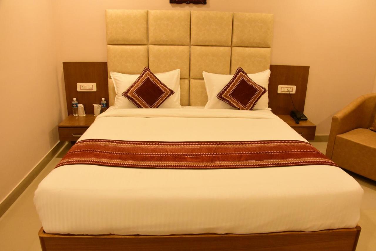 Hotel Rama Trident, Katra Katra  Esterno foto