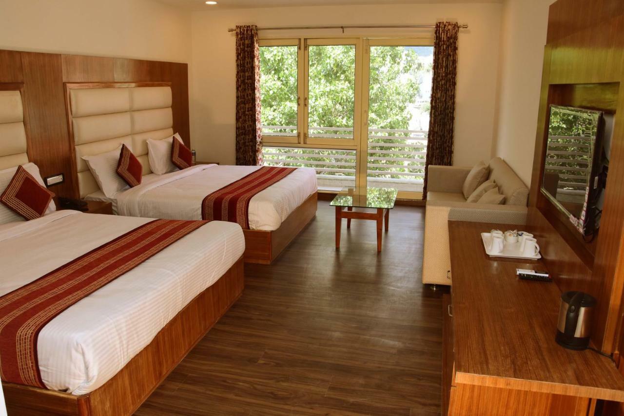 Hotel Rama Trident, Katra Katra  Esterno foto